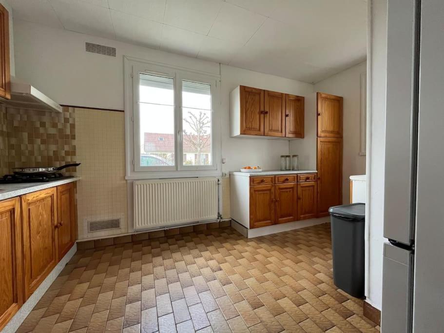 Maisonnette - Jardin Exterieur Champagne-sur-Seine Exterior photo
